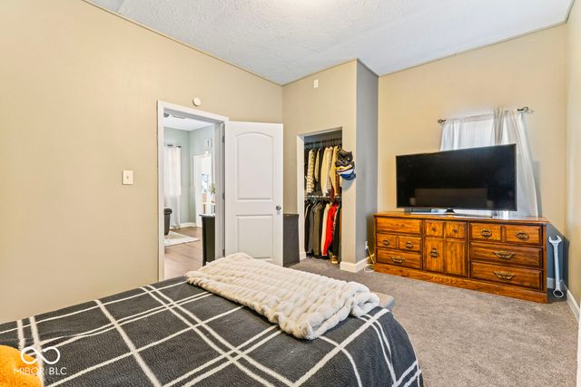 1815 S M Street, Elwood, IN 46036