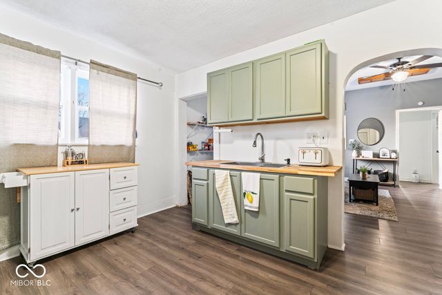 1815 S M Street, Elwood, IN 46036