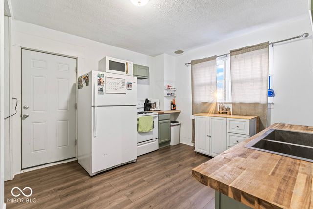 1815 S M Street, Elwood, IN 46036