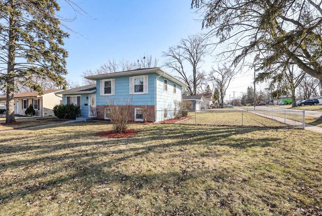 1777 Linden Avenue, Hanover Park, IL 60133