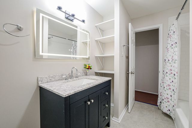 1777 Linden Avenue, Hanover Park, IL 60133