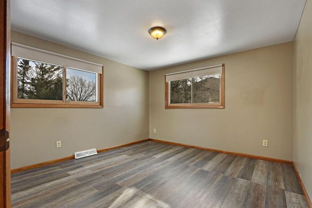 1305 93rd AVENUE, Kenosha, WI 53144