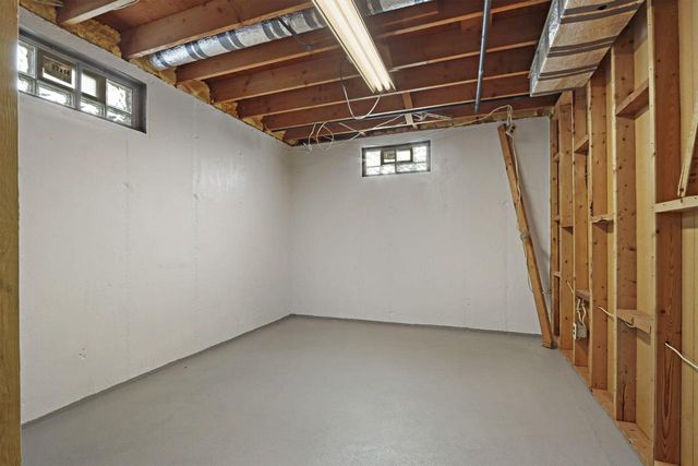 1305 93rd AVENUE, Kenosha, WI 53144