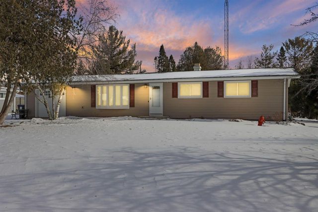 1305 93rd AVENUE, Kenosha, WI 53144