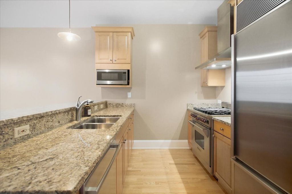 50 N Plum Grove Road 206E, Palatine, IL 60067 — photo 2
