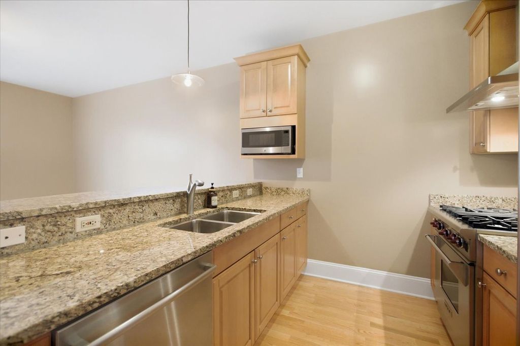 50 N Plum Grove Road 206E, Palatine, IL 60067 — photo 4
