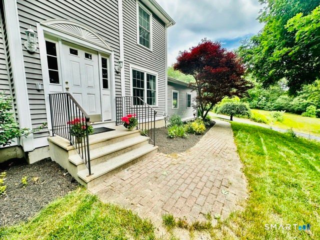 92 State Avenue, Killingly, CT 06241