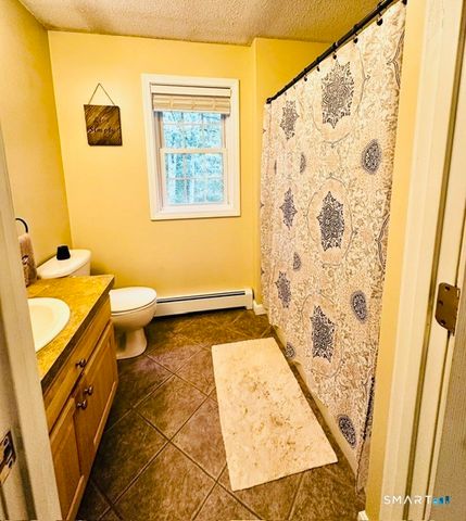 92 State Avenue, Killingly, CT 06241