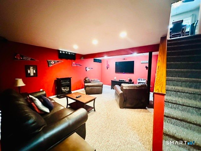 92 State Avenue, Killingly, CT 06241