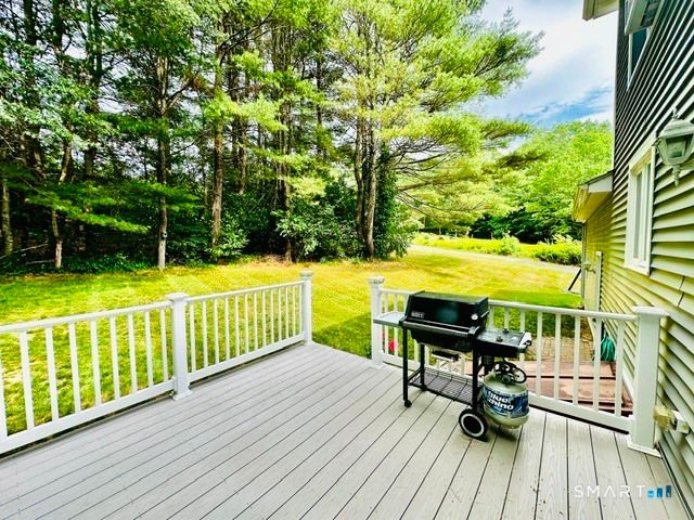 92 State Avenue, Killingly, CT 06241