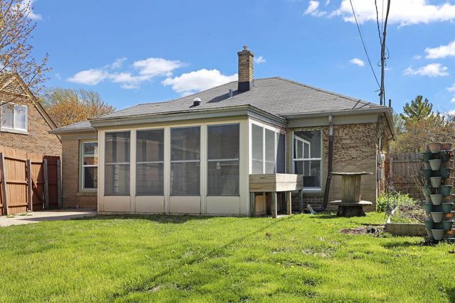 912 Melvin AVENUE, Racine, WI 53402