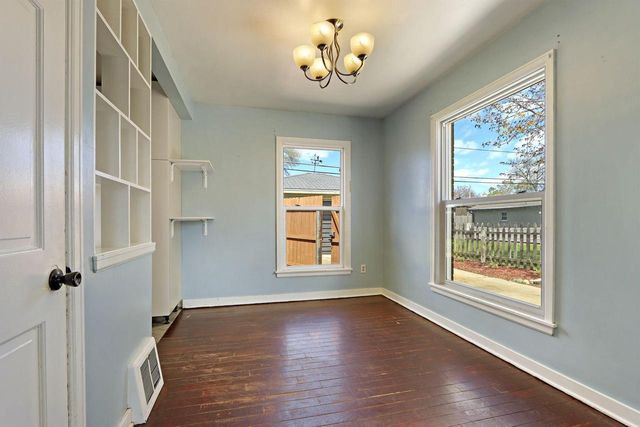 912 Melvin AVENUE, Racine, WI 53402