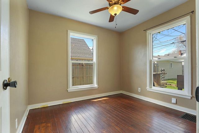 912 Melvin AVENUE, Racine, WI 53402