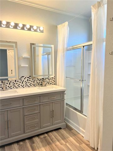 402 Wiley ST, Hutto, TX 78634