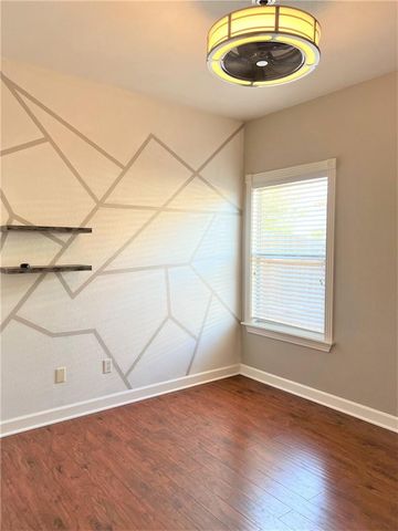402 Wiley ST, Hutto, TX 78634