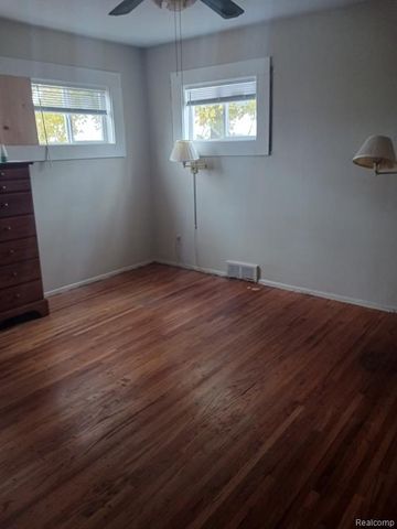 682 Budlong Street, Adrian, MI 49221