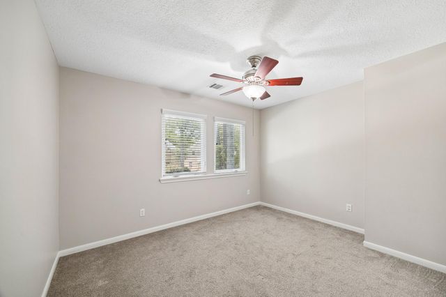 2906 Eagle Creek Drive, Kingwood, TX 77345
