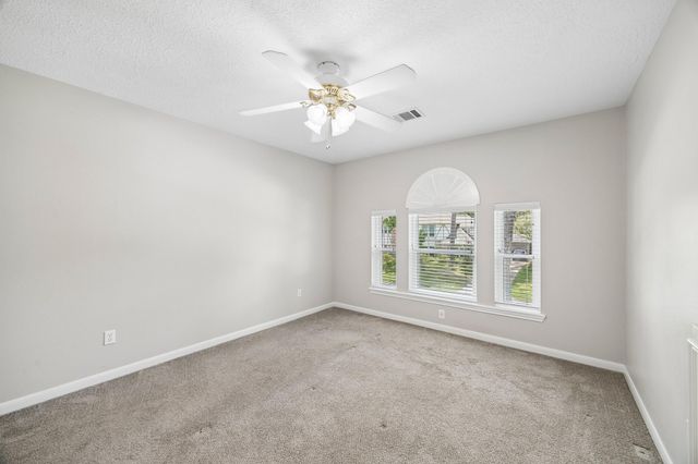2906 Eagle Creek Drive, Kingwood, TX 77345