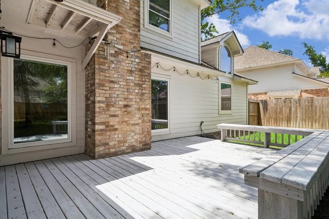 2906 Eagle Creek Drive, Kingwood, TX 77345