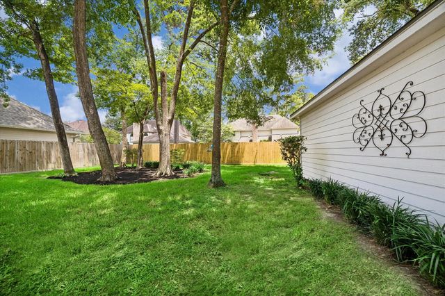 2906 Eagle Creek Drive, Kingwood, TX 77345