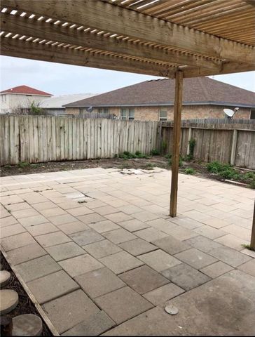 15526 Cruiser St A, Corpus Christi, TX 78418