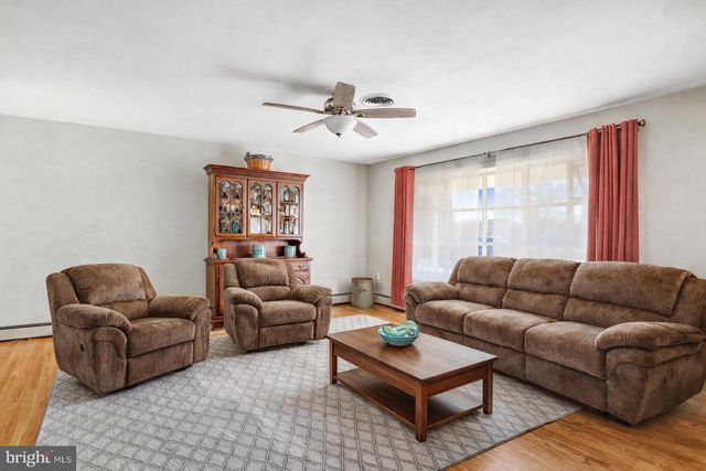 7951 YELLOW SPRINGS RD, Frederick, MD 21702