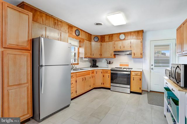 7951 YELLOW SPRINGS RD, Frederick, MD 21702