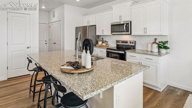 6122 Alpine Ridge Drive, Colorado Springs, CO 80925