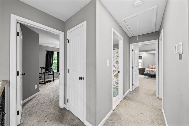 367 Barry Dr, Clarksville, TN 37040