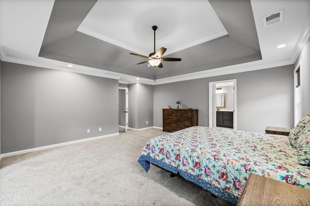 367 Barry Dr, Clarksville, TN 37040
