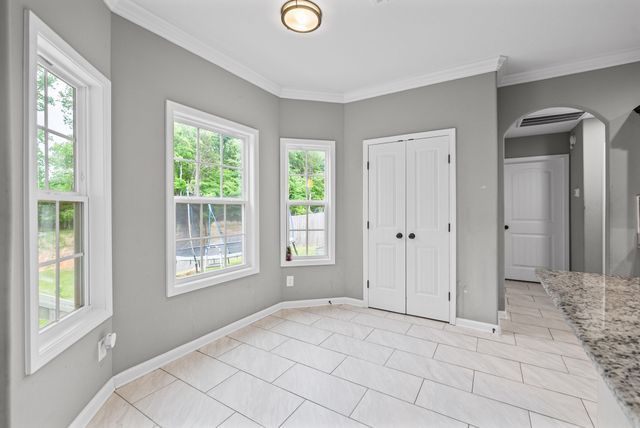 367 Barry Dr, Clarksville, TN 37040