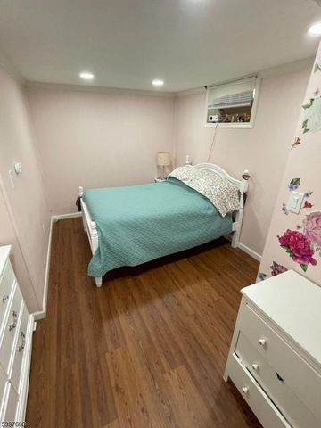 25 Park Ave, Passaic City, NJ 07055