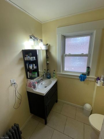 25 Park Ave, Passaic City, NJ 07055