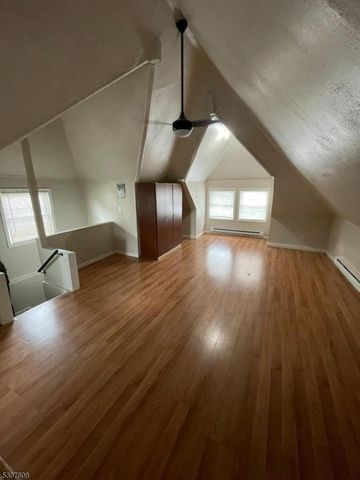 25 Park Ave, Passaic City, NJ 07055