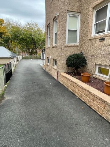 25 Park Ave, Passaic City, NJ 07055