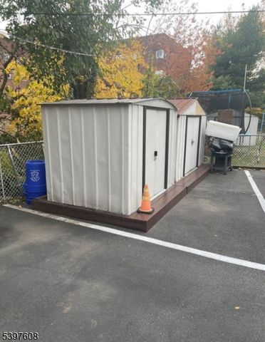 25 Park Ave, Passaic City, NJ 07055