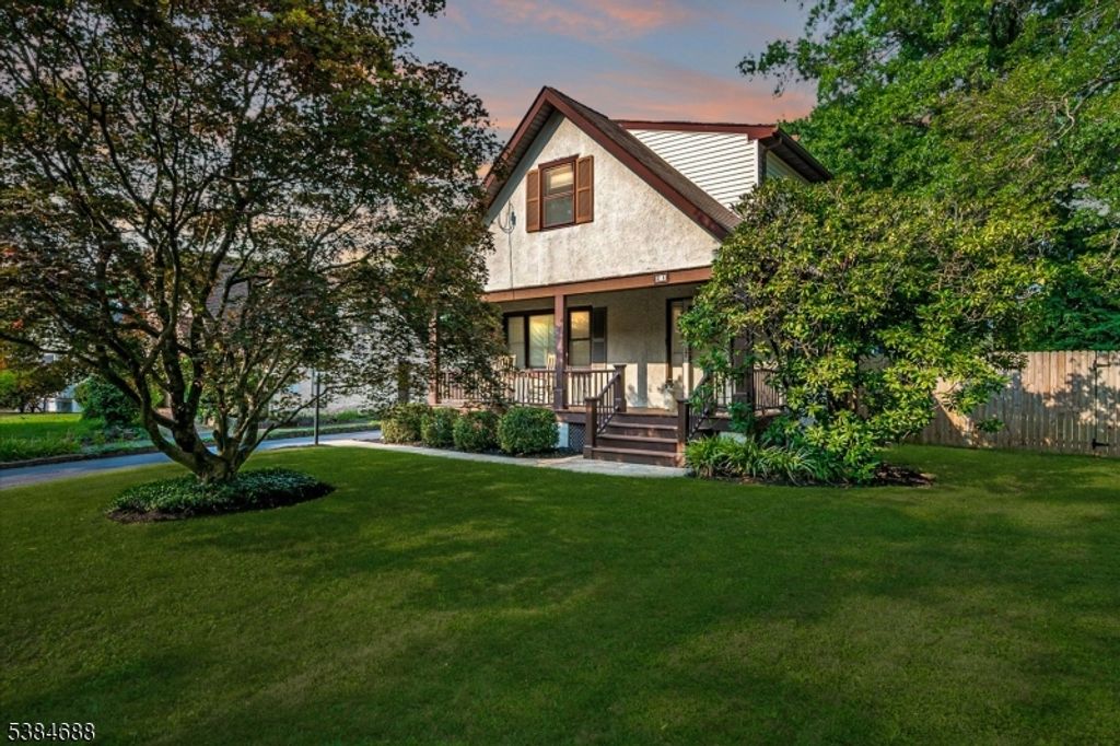 21 Heathcote Brook Rd, South Brunswick Twp., NJ 08528
