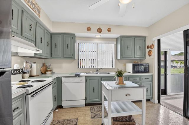 4972 Dovewood Road B, Boynton Beach, FL 33436