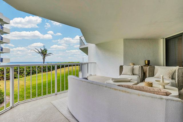 3170 S Ocean Boulevard N204, Palm Beach, FL 33480