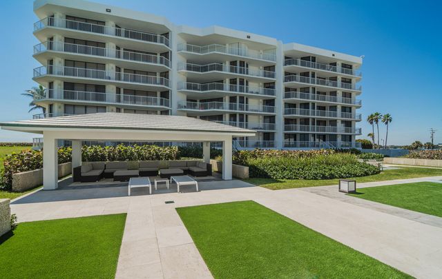 3170 S Ocean Boulevard N204, Palm Beach, FL 33480
