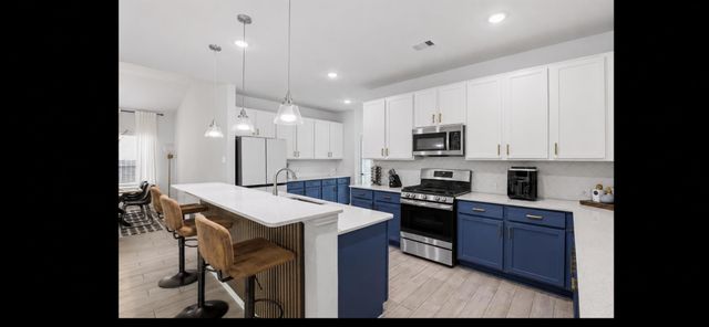 8002 Brooks Crossing Drive, Baytown, TX 77521