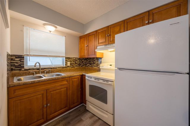 400 S METEOR AVENUE, Clearwater, FL 33765