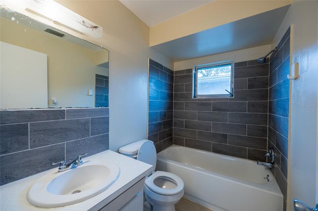 400 S METEOR AVENUE, Clearwater, FL 33765