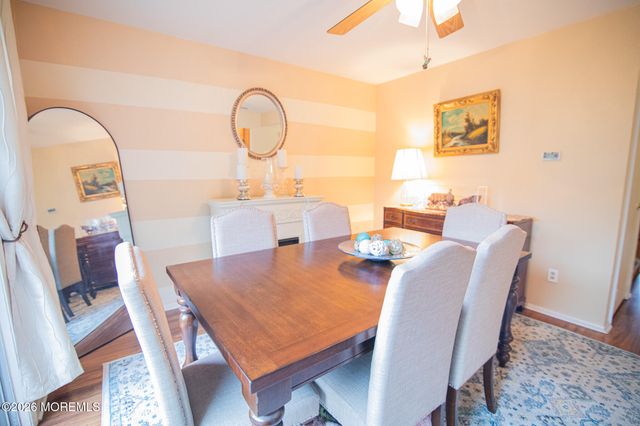 10 Carriage Lane, Englishtown, NJ 07726