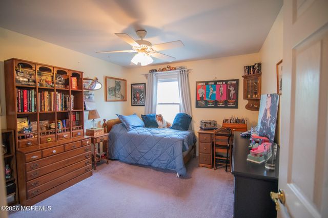 10 Carriage Lane, Englishtown, NJ 07726