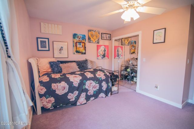 10 Carriage Lane, Englishtown, NJ 07726