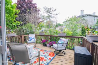 10 Carriage Lane, Englishtown, NJ 07726
