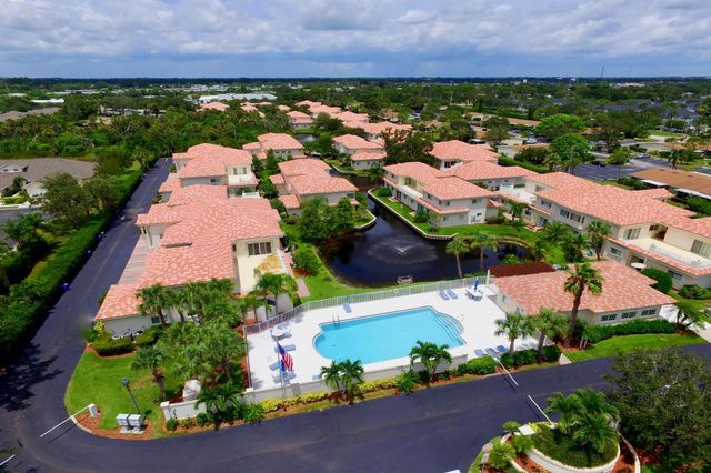 572 7th Square, Vero Beach, FL 32962