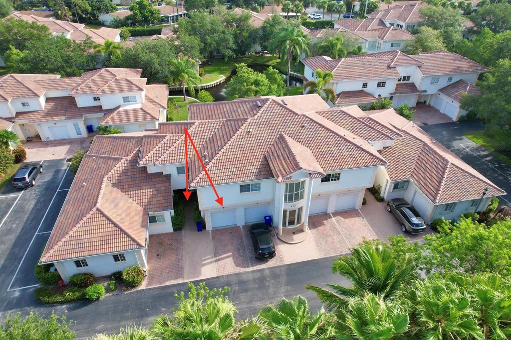572 7th Square, Vero Beach, FL 32962