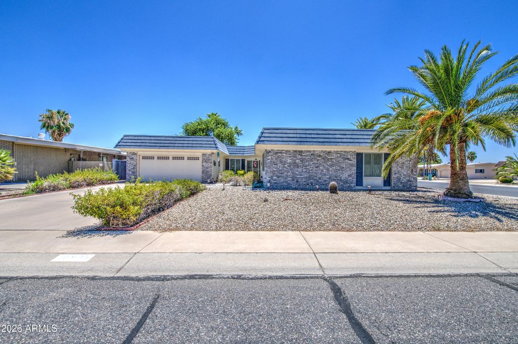 10925 W HIBISCUS Drive, Sun City, AZ 85373 — photo 2